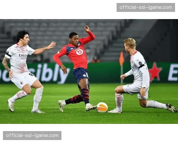 法甲下游战场胶着，各队分差被压缩到极小范围